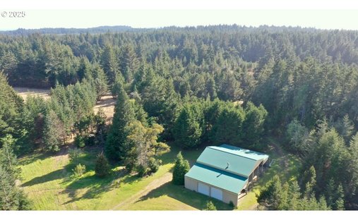 Farm Ranch in Port Orford, Oregon, United States 1