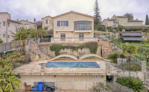 Villa à Saint-Paul-de-Vence, Provence-Alpes-Côte d'Azur, France 1