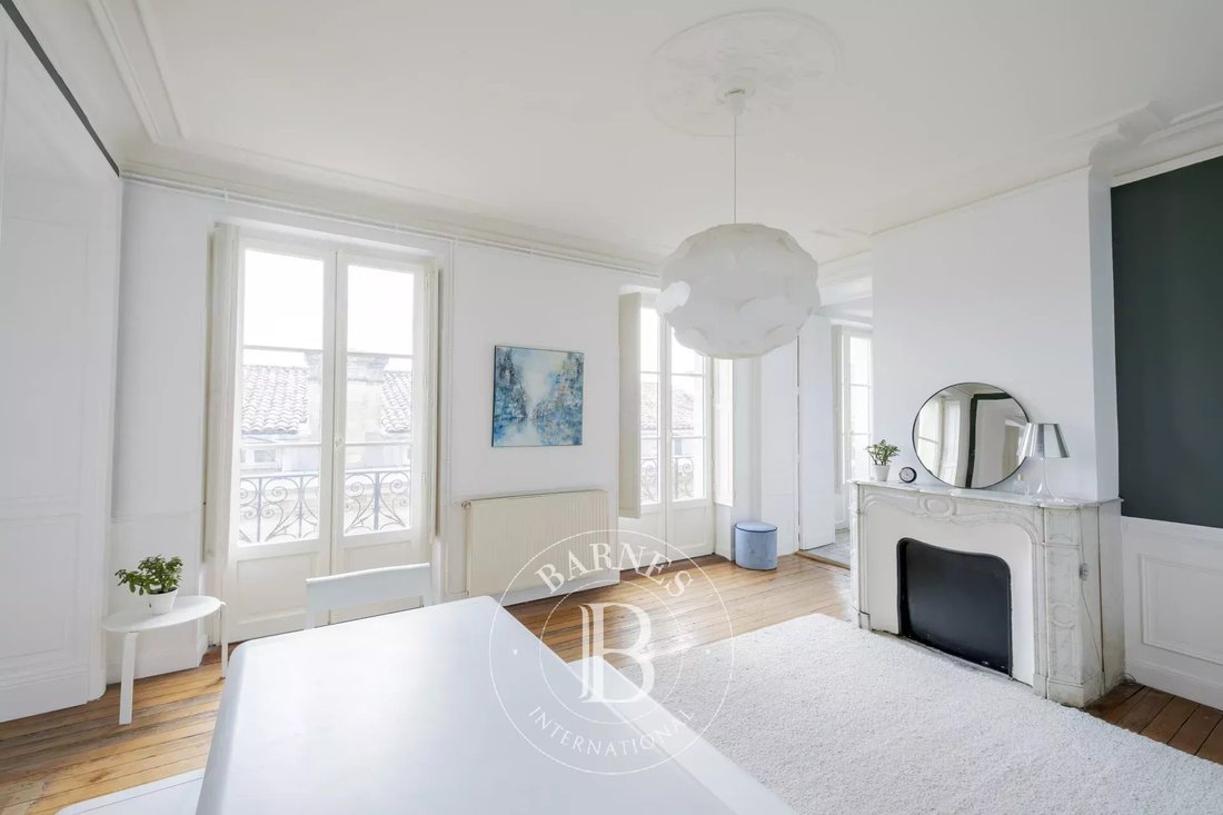 Apartment in Hôtel de Ville-Quinconce-Saint Seurin-Fondaudège, Bordeaux, France 3 - 14282856