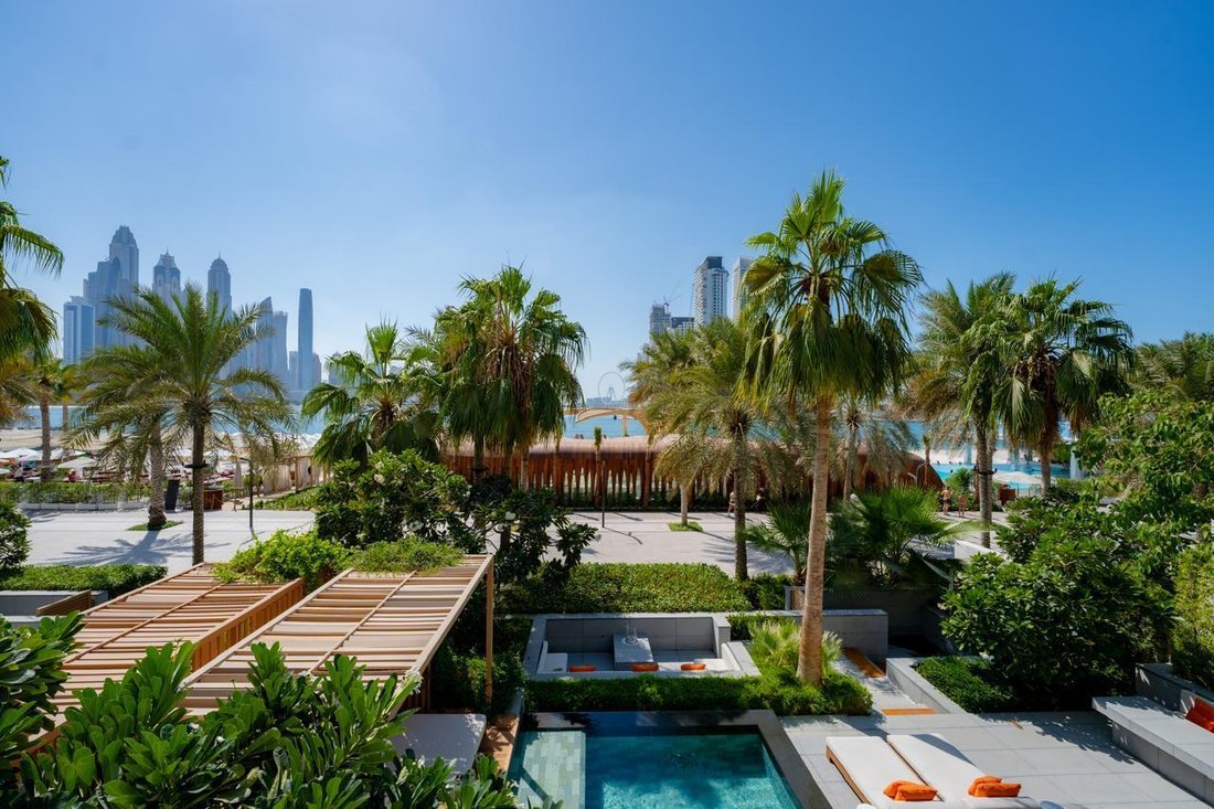 Villa in Palm Jumeirah, Dubai, United Arab Emirates 1 - 15176176