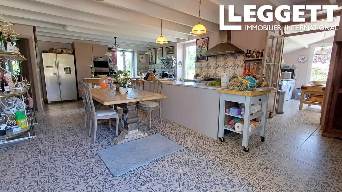 House in Saint-Thomas-de-Conac, Nouvelle-Aquitaine, France 5 - 15176124