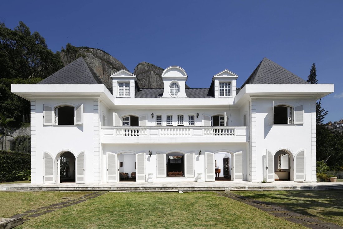 Villa in Rio de Janeiro, State of Rio de Janeiro, Brazil 3 - 10449515