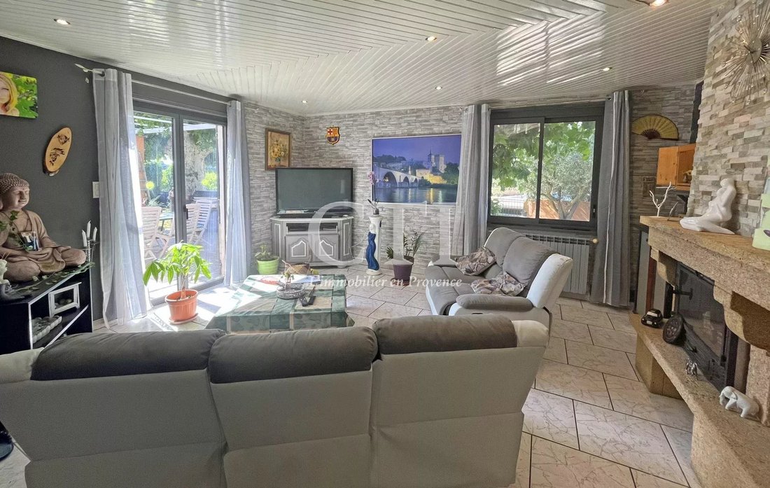 House in Violes, Provence-Alpes-Côte d'Azur, France 4 - 12371655