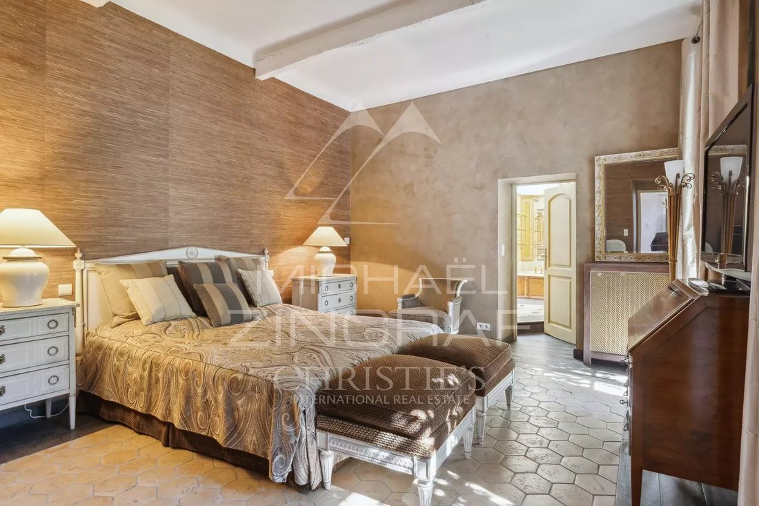 Villa in Grasse, Provence-Alpes-Côte d'Azur, France 5 - 14777923