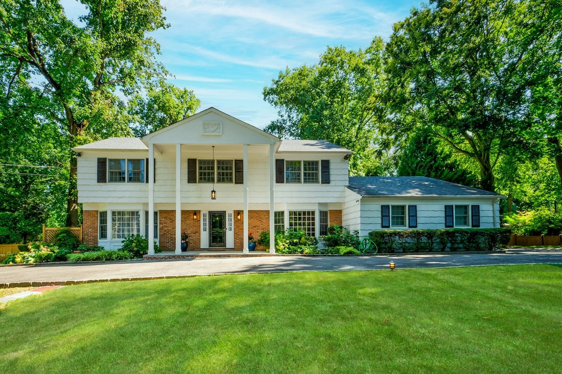 House in Port Washington, New York, United States 1 - 15176849