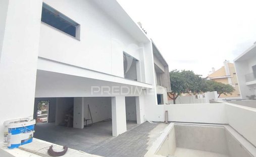 House in Alcochete, Setubal, Portugal 1