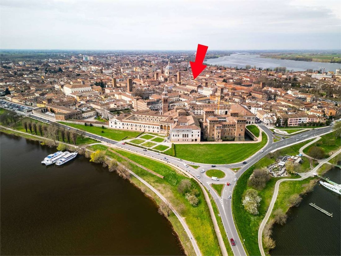 Apartment in Historic Center, Mantua, Lombardy 4 - 15176314