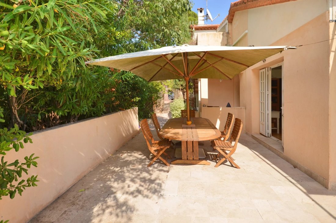 Villa in Antibes, Provence-Alpes-Côte d'Azur, France 2 - 12112345