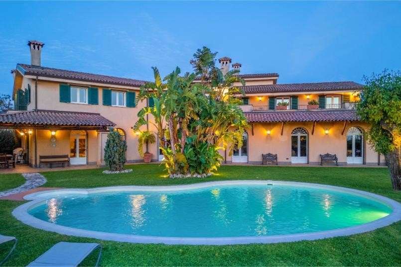 Villa in Polistena, Calabria, Italy 1 - 15176221