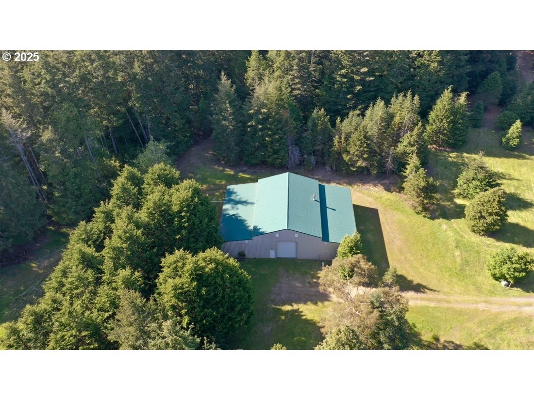 Farm Ranch in Port Orford, Oregon, United States 4 - 15177007
