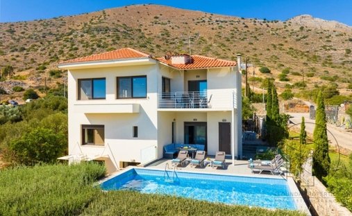 Villa in Community of Elounta, Agios Nikolaos Municipal Unit, Greece 1