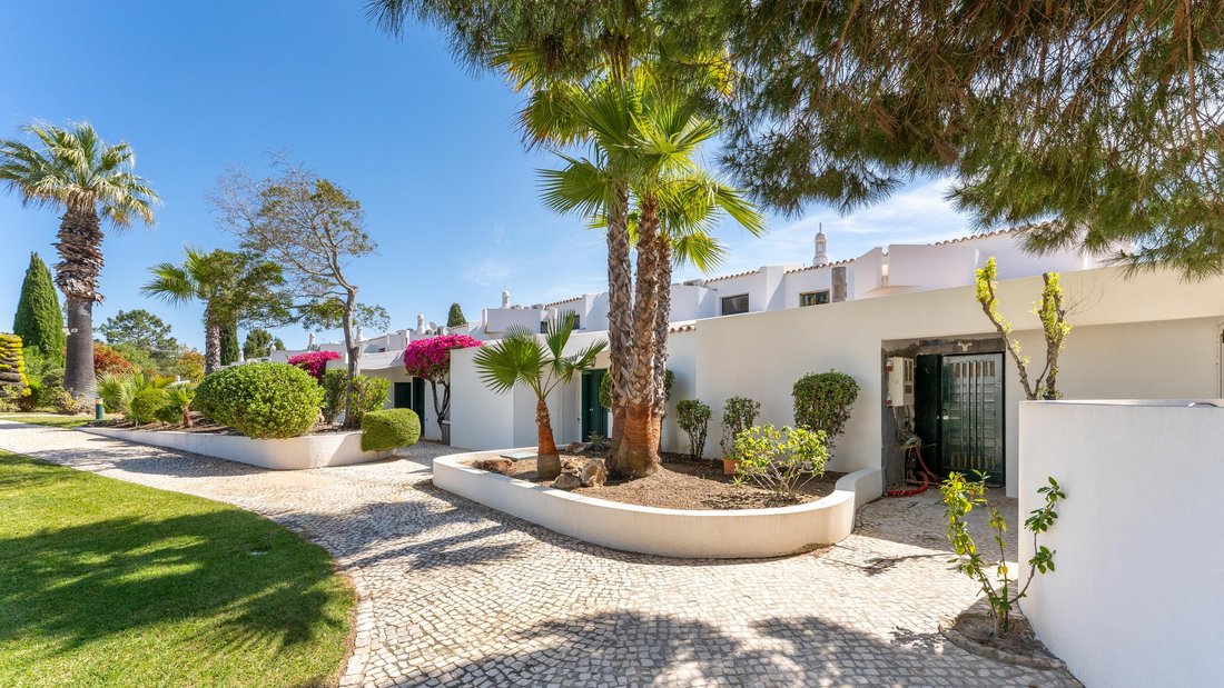 Villa in Quinta do Lago, Almancil, Portugal 3 - 15178404
