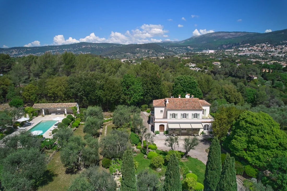 Estate in Grasse, Provence-Alpes-Côte d'Azur, France 2 - 13312786