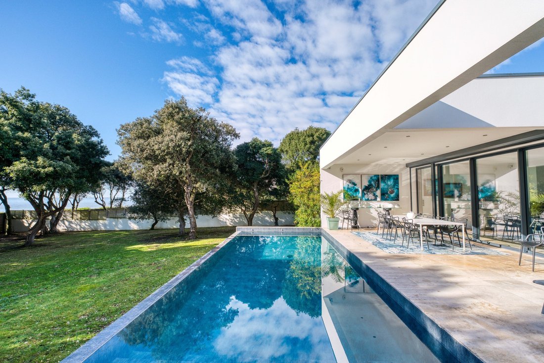 House in Zone Industrielle et Commerciale, Royan, France 1 - 15178639