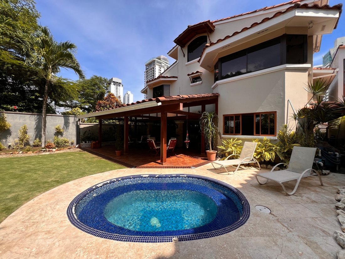 House in San Miguelito, Coclé Province, Panama 1 - 15176490