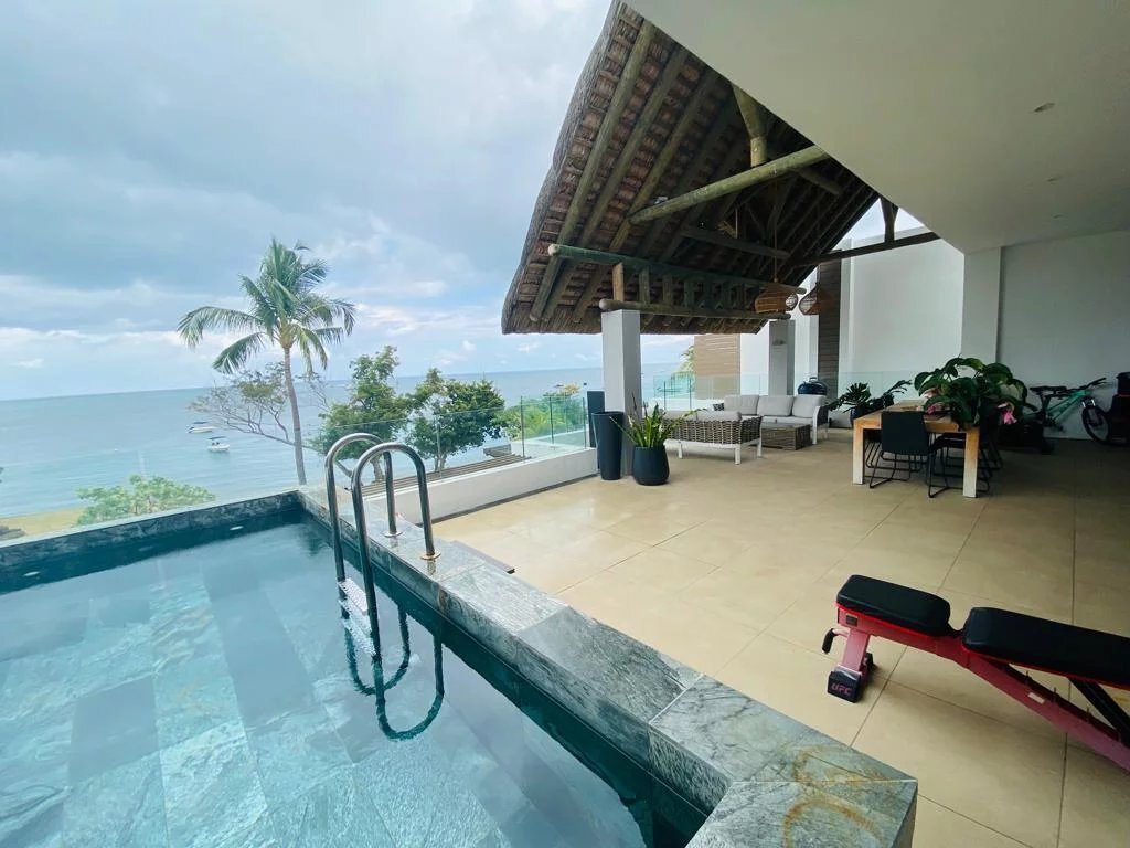 Apartment in Grande Riviere Noire, Rivière Noire District, Mauritius 1 - 14425460