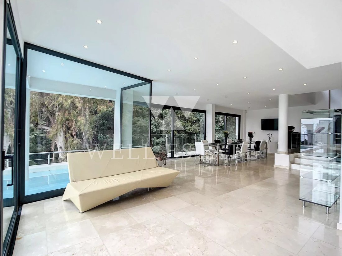Villa in Cannes, Provence-Alpes-Côte d'Azur, France 5 - 11721839