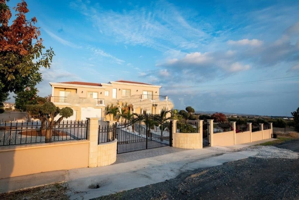 Villa in Anarita, Paphos, Cyprus 2 - 15176587