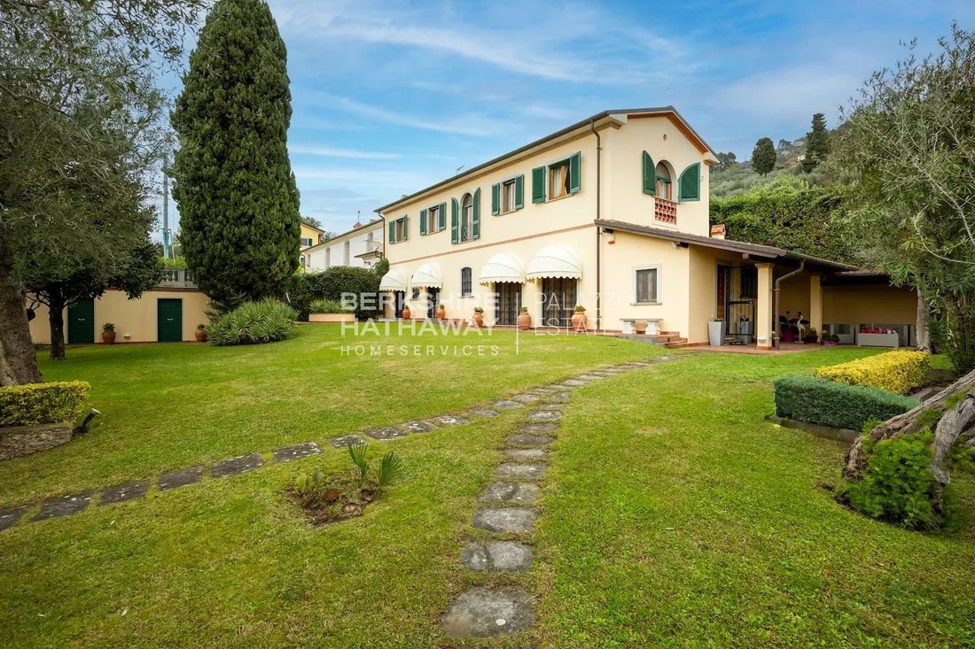 Villa in Pietrasanta, Tuscany, Italy 1 - 14843041