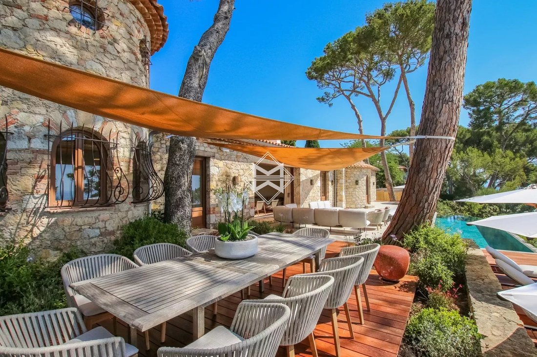 Casa de Campo en Antibes, Provenza-Alpes-Costa Azul, Francia 4 - 10484080
