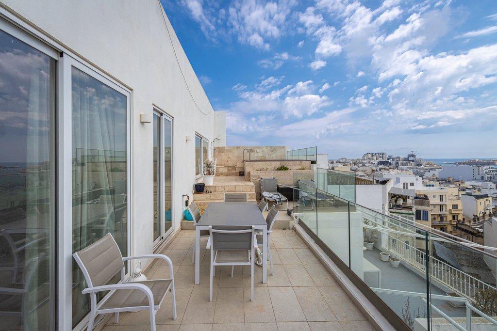 Gzira Penthouse In Gzira, Malta For Sale (15173599)