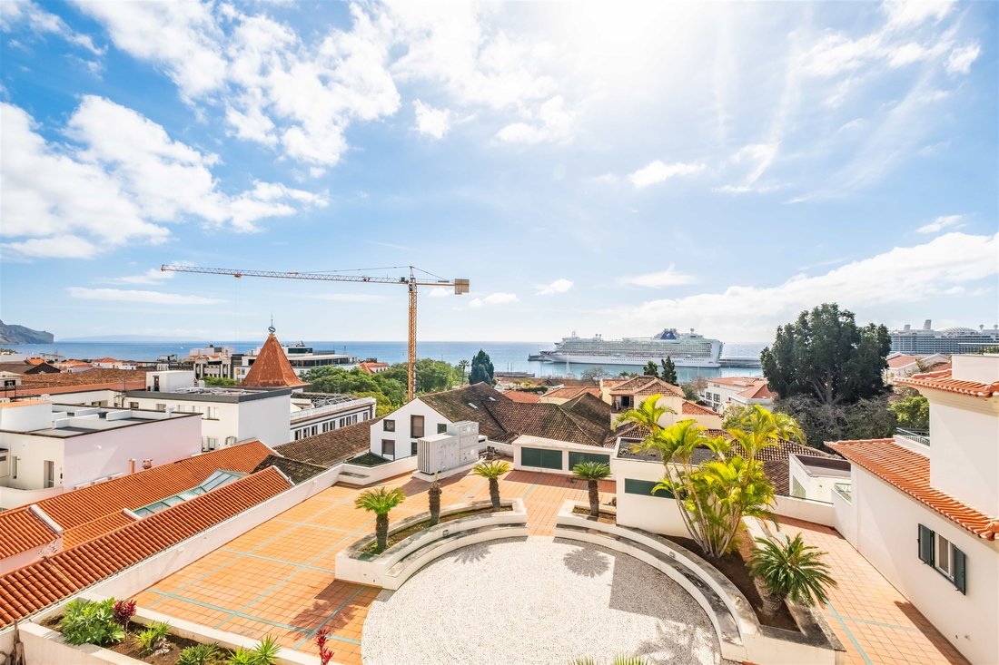 Haus in Funchal, Autonome Region Madeira, Portugal 1 - 15178882