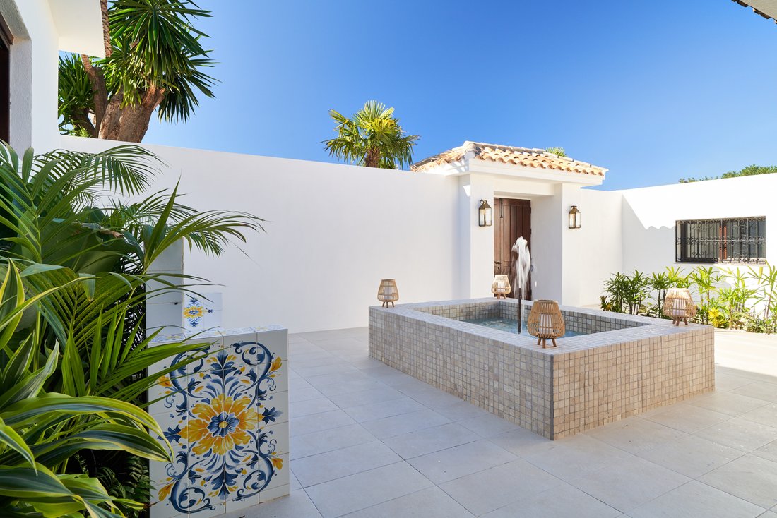 Villa a San Pedro de Alcántara, Andalusia, Spagna 2 - 15176287