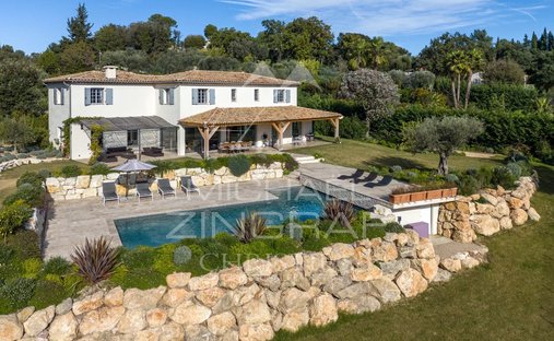 Villa in Sud, Roquefort-les-Pins, France 1