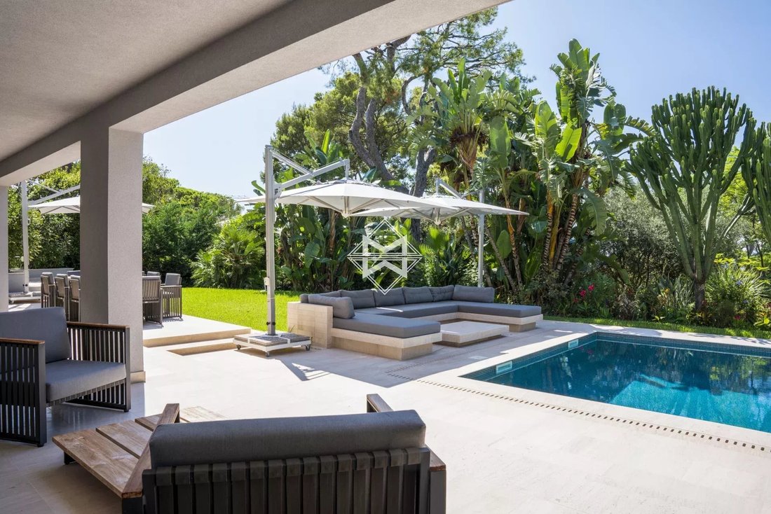 Villa in Saint-Jean-Cap-Ferrat, Provence-Alpes-Côte d'Azur, France 5 - 14614822