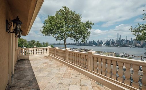 House in Weehawken, New Jersey, United States 1