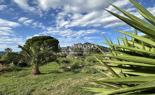 Land in Ecarts, Roquebrune-sur-Argens, France 1
