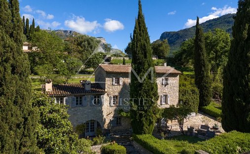 Villa en Le Bar-sur-Loup, Provenza-Alpes-Costa Azul, Francia 1
