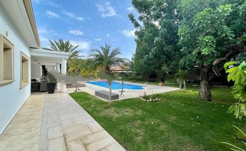 Villa in Melissovouno, Paphos, Cyprus 1