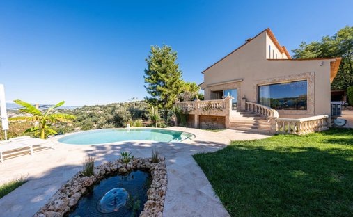 House in Les Issarts, Vallauris, France 1