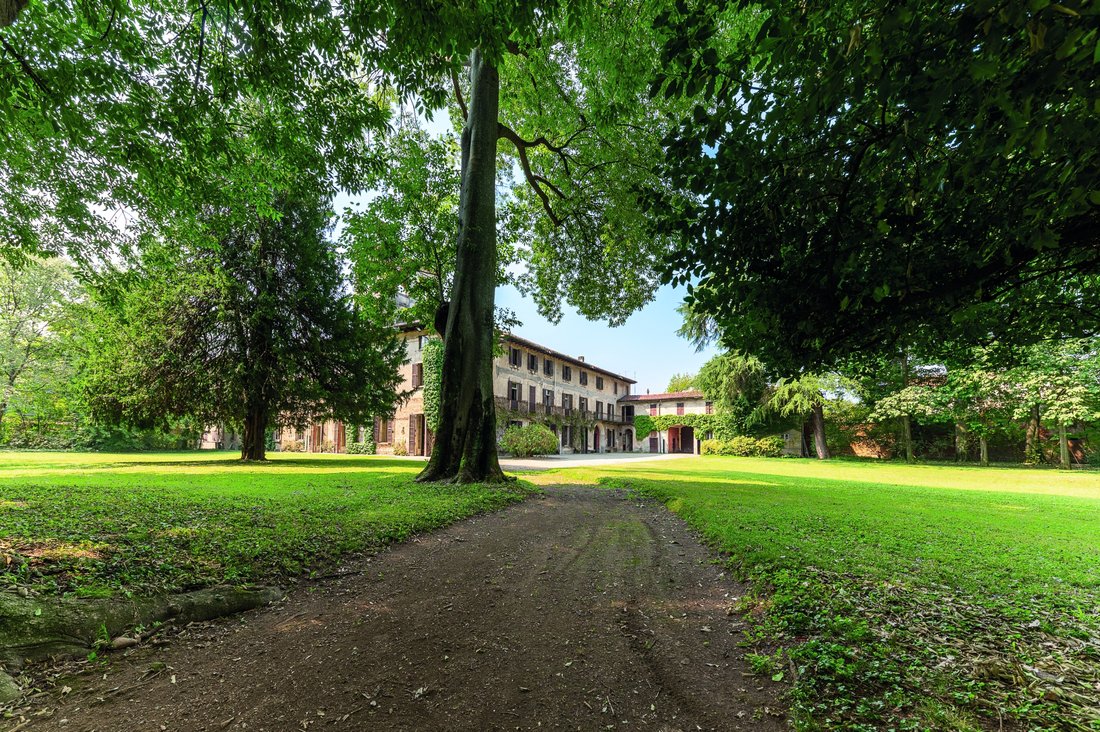 Villa in Paderno Dugnano, Lombardy, Italy 4 - 15169746