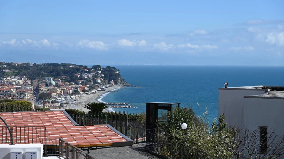 Villa in Albissola Marina, Liguria, Italy 4 - 14349629