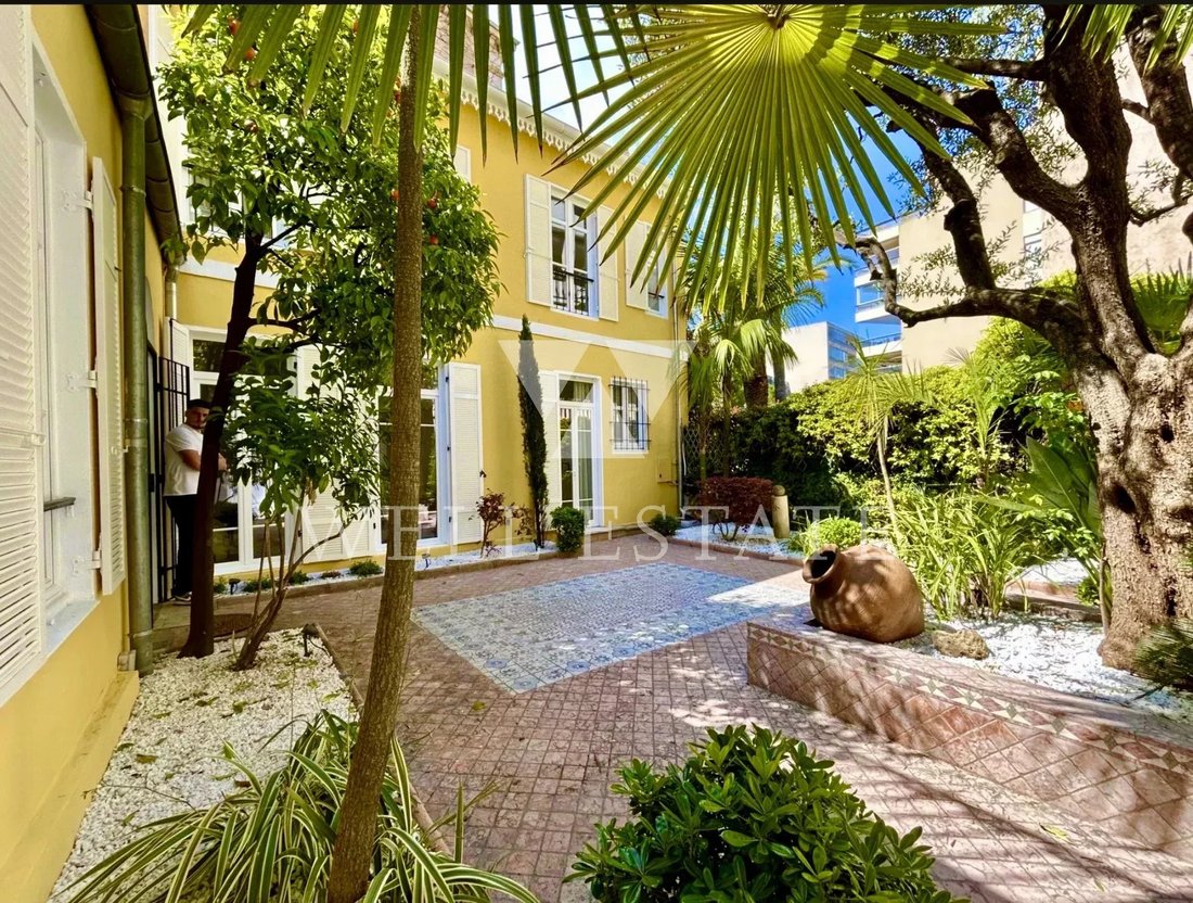 Townhouse in Cannes, Provence-Alpes-Côte d'Azur, France 2 - 13418597