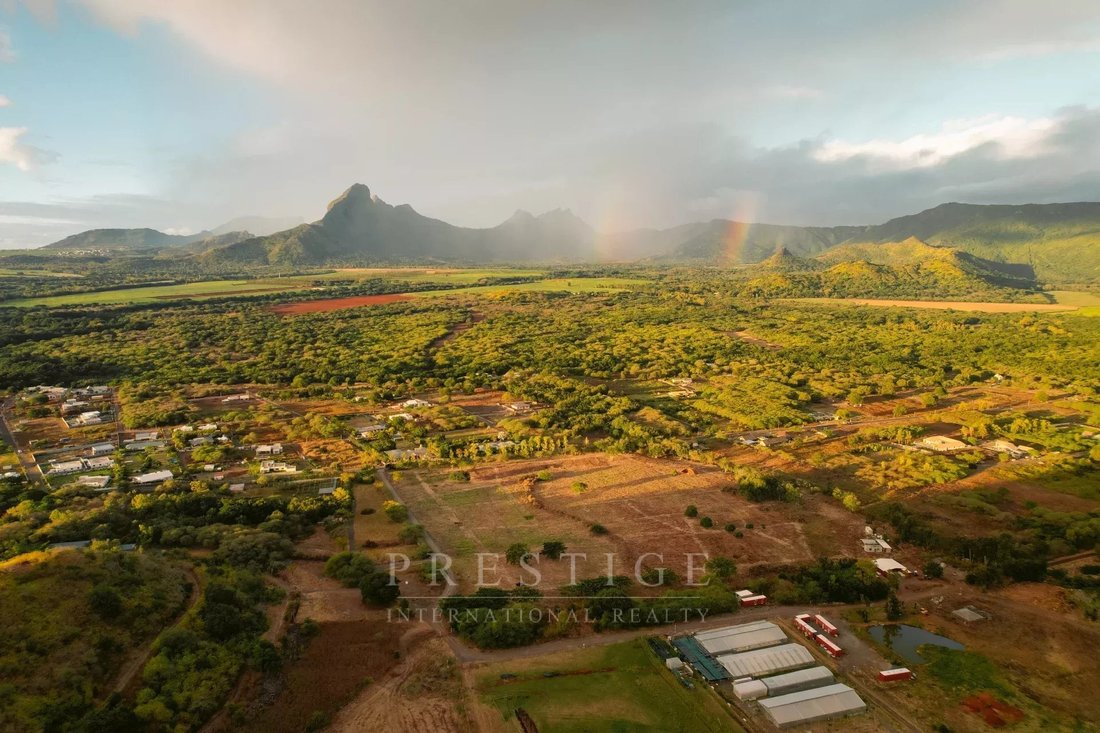 House in La Gaulette, Rivière Noire District, Mauritius 2 - 12963372