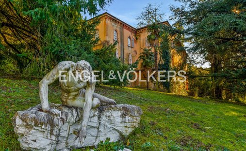 Villa in Fivizzano, Toskana, Italien 1