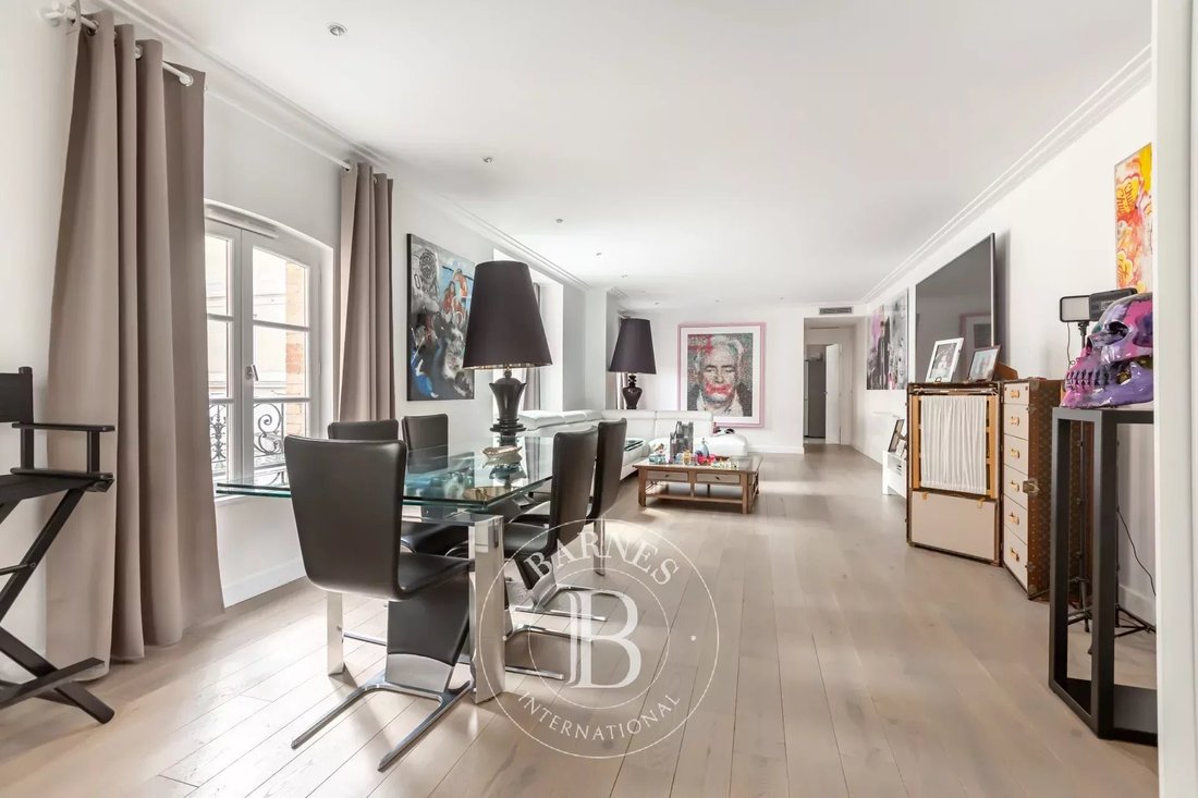 Apartment in Triangle d'Or, Paris 8e Arrondissement, Paris 3 - 13952089
