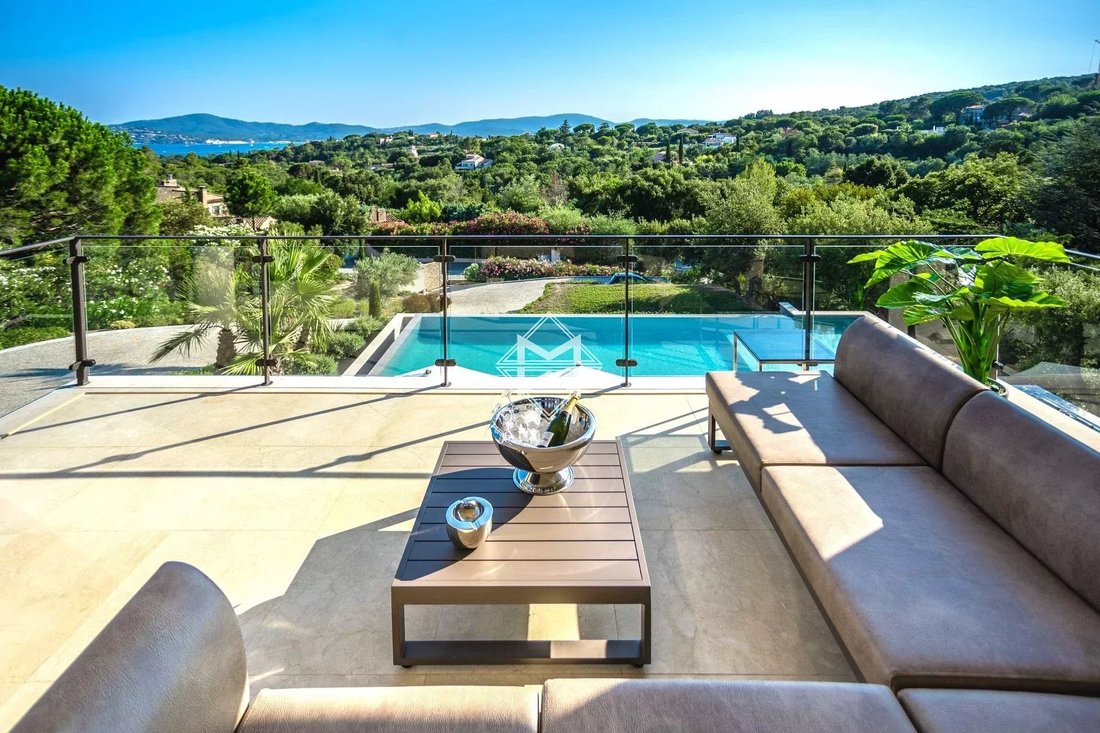 Villa in Grimaud, Provence-Alpes-Côte d'Azur, France 3 - 12002339