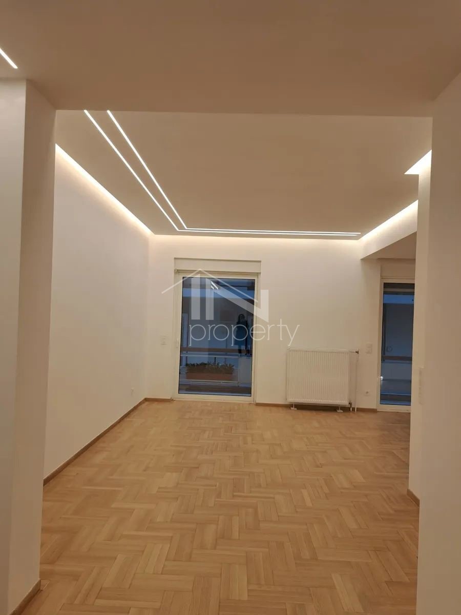 Apartment in Sunoikia Kolonakiou, 1st District of Athens, Athens 3 - 15177143