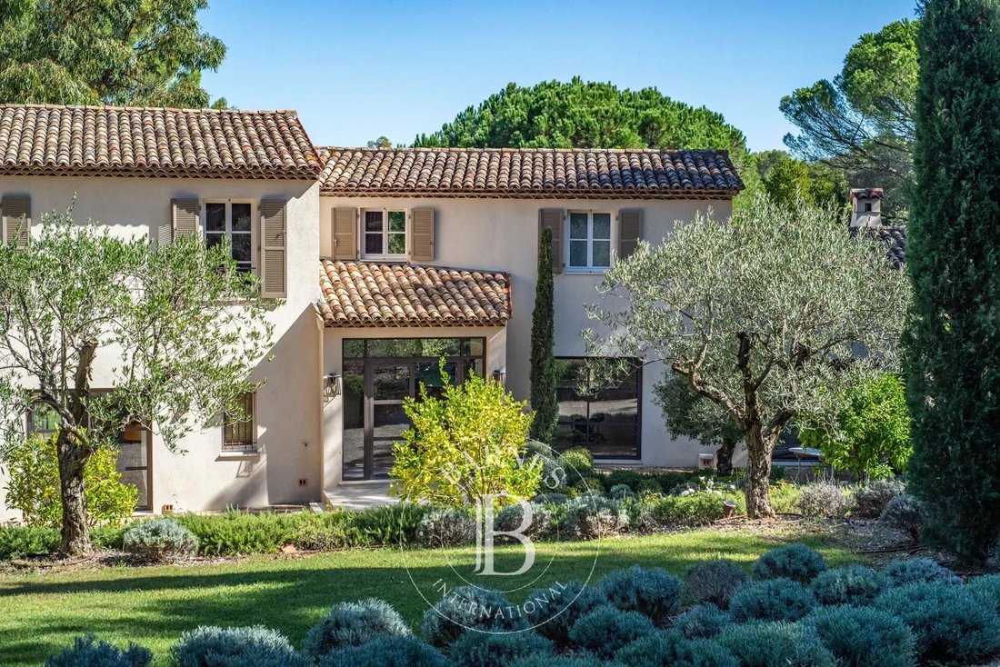 Villa in Valbonne, Provence-Alpes-Côte d'Azur, France 2 - 13400340