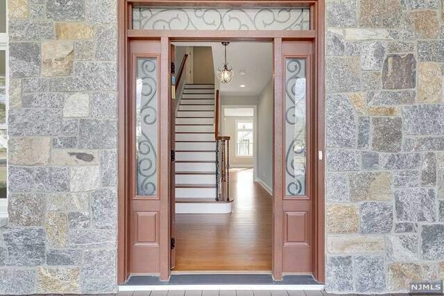 House in Paramus, New Jersey, United States 3 - 15169911