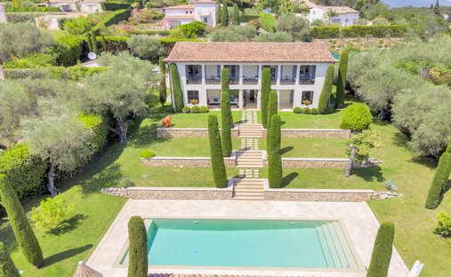 Villa in Les Indes les-Groulles, Mouans-Sartoux, France 1