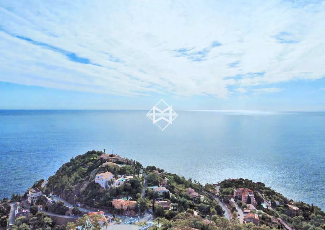 Land in Théoule-sur-Mer, Provence-Alpes-Côte d'Azur, France 2 - 10852389