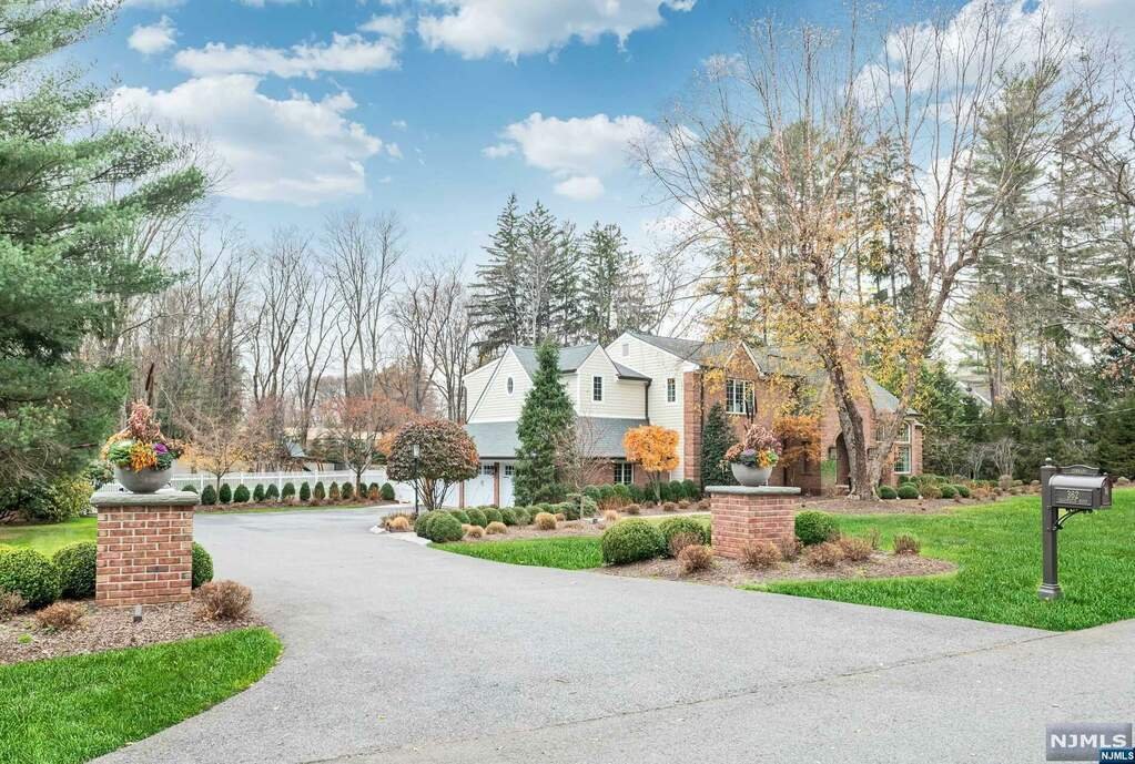 House in Franklin Lakes, New Jersey, United States 2 - 14969334