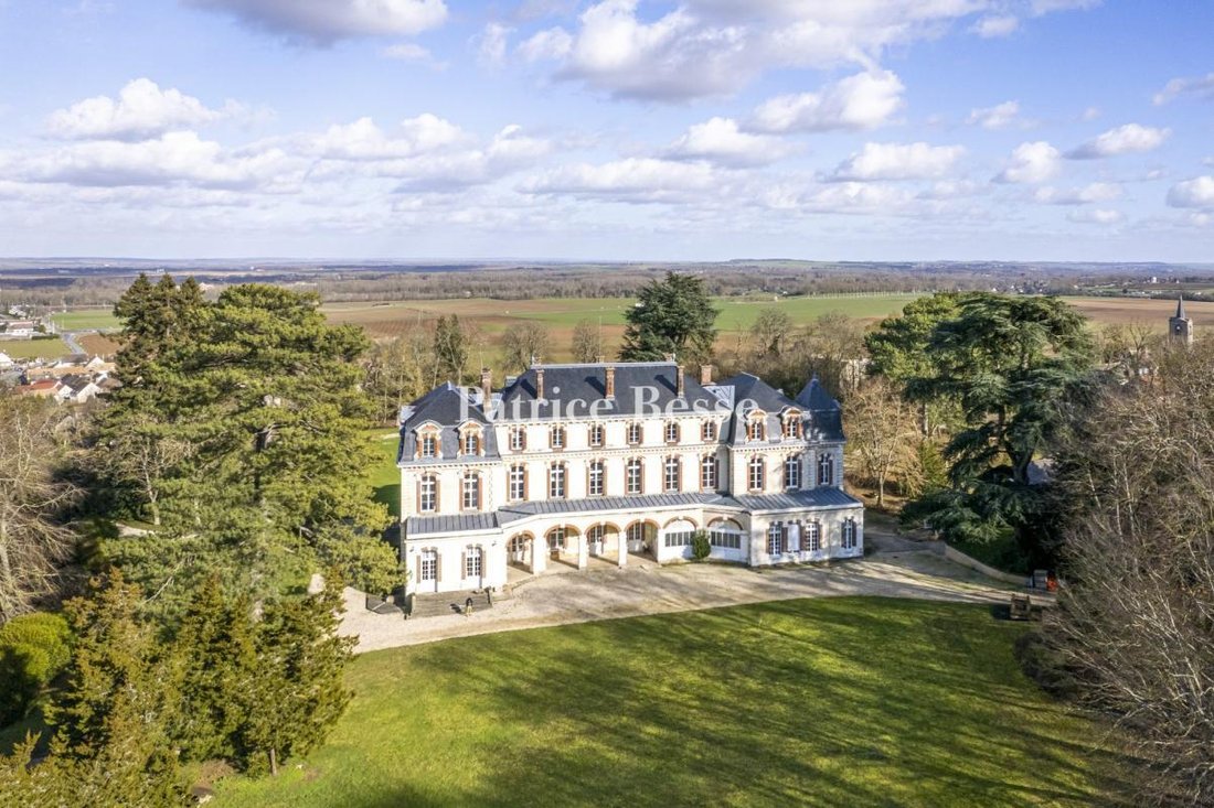 Whispers of Gâtinais: An 18th-Century Château Crowned in Light