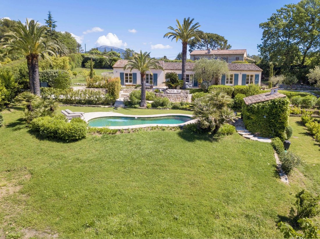 Villa in Valbonne, Provence-Alpes-Côte d'Azur, France 2 - 14273594