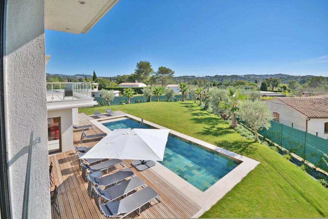 Villa in Mougins, Provence-Alpes-Côte d'Azur, France 4 - 12112376